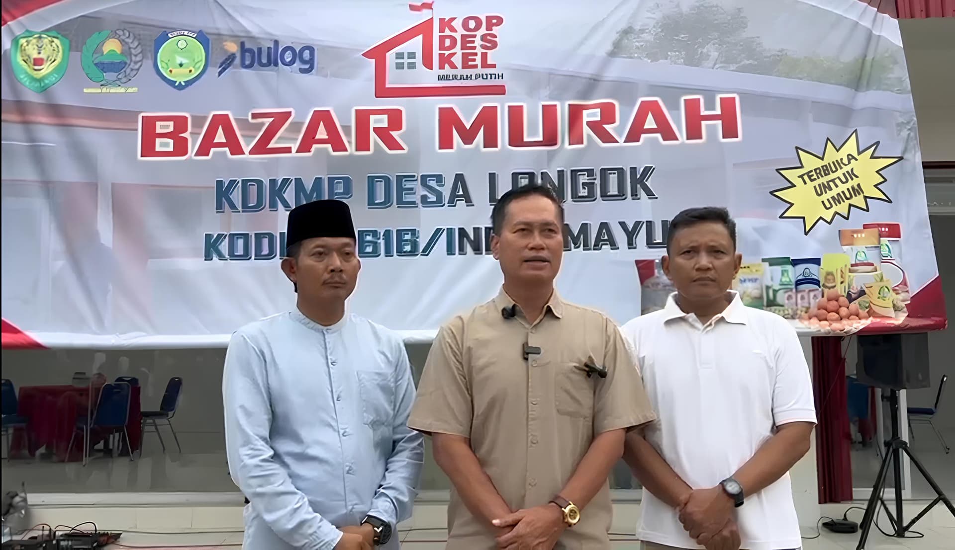 Antusias Warga Sambut Koperasi Desa Merah Putih Longok, Tunggu Peresmian Presiden Prabowo