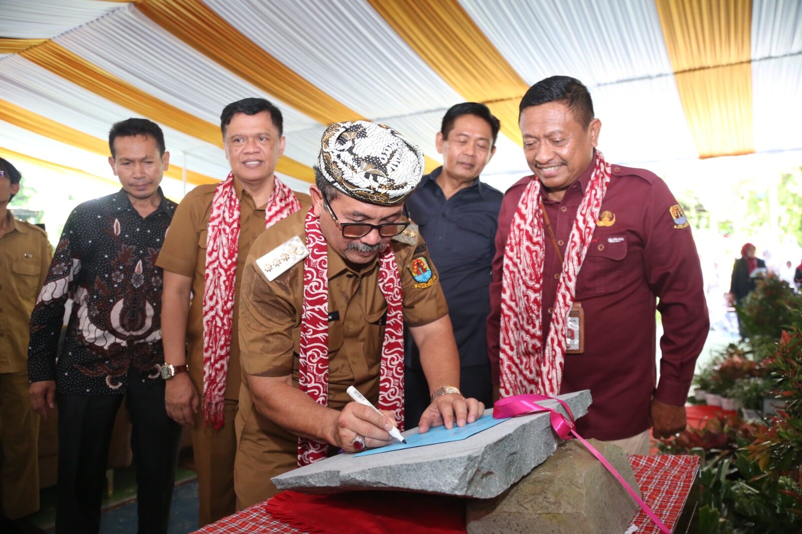 Pemkab Cirebon Luncurkan Program Sekolah Unggulan: Dorong Pendidikan Merata dan Berkualitas