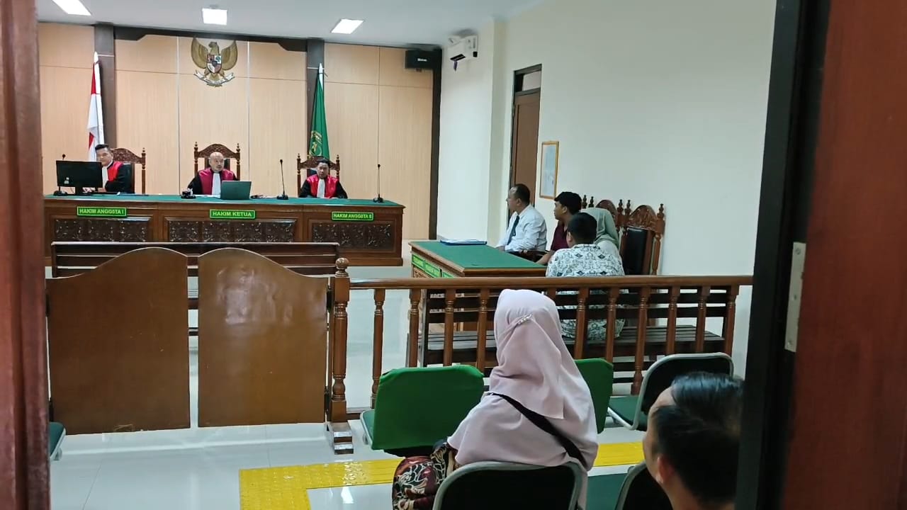 Kakek-Nenek Gugat Cucu SD Soal Tanah Warisan, PN Indramayu Gelar Sidang Pramediasi