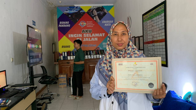 Terakreditasi Nasional, LPK Fajar Utama Jadi Pilihan Tepat Warga Indramayu Belajar Mengemudi