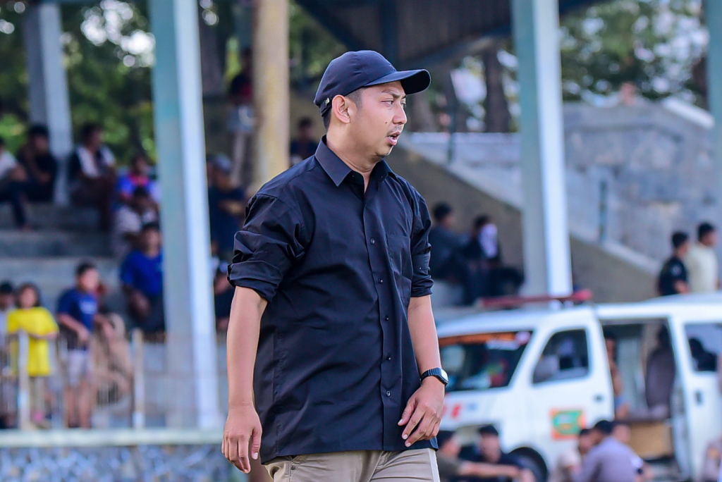 Pelatih Berkepala Dingin, Ropa Sang Arsitek Kemenangan Haurgeulis di Piala Bupati U-18
