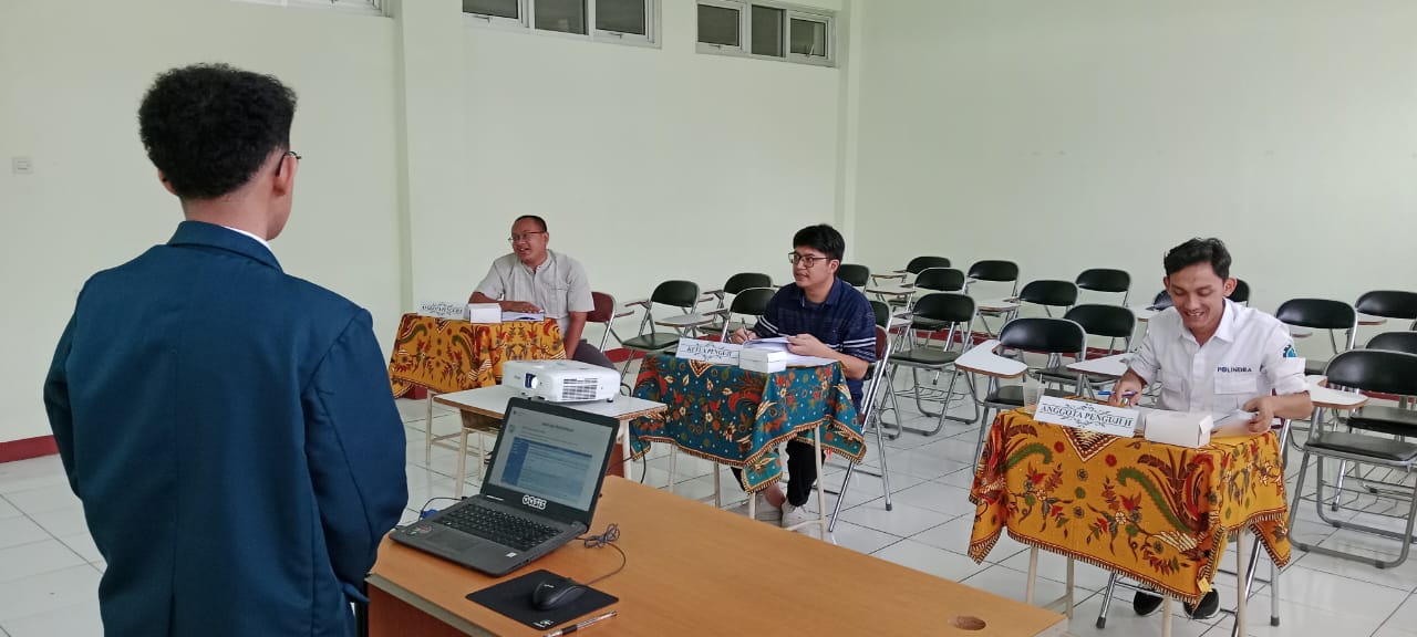 Koordinator Dosen Pastikan Sidang Tugas Akhir D4 RPL Polindra Berjalan Tanpa Kendala