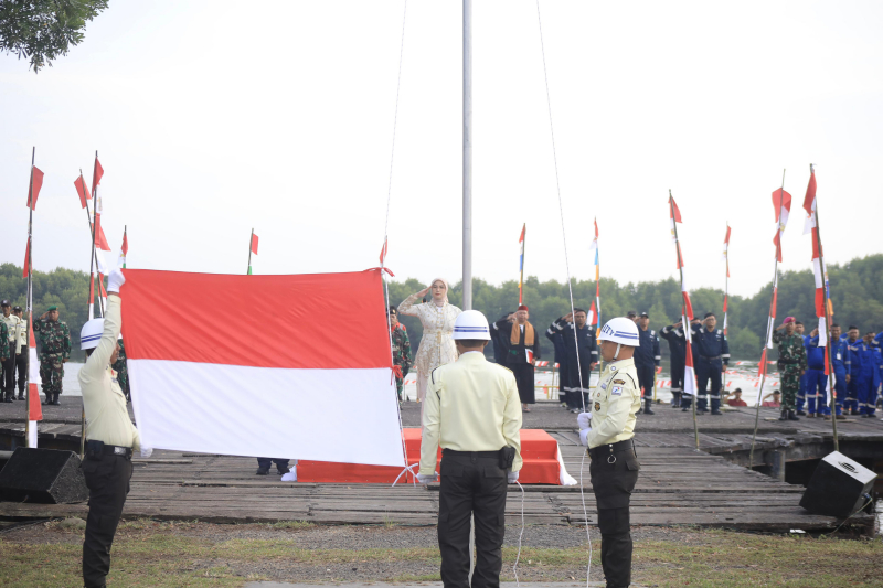 Meriahkan HUT ke-80 RI, Pertagas Hadirkan Nuansa Wastra Nusantara di Upacara Bendera