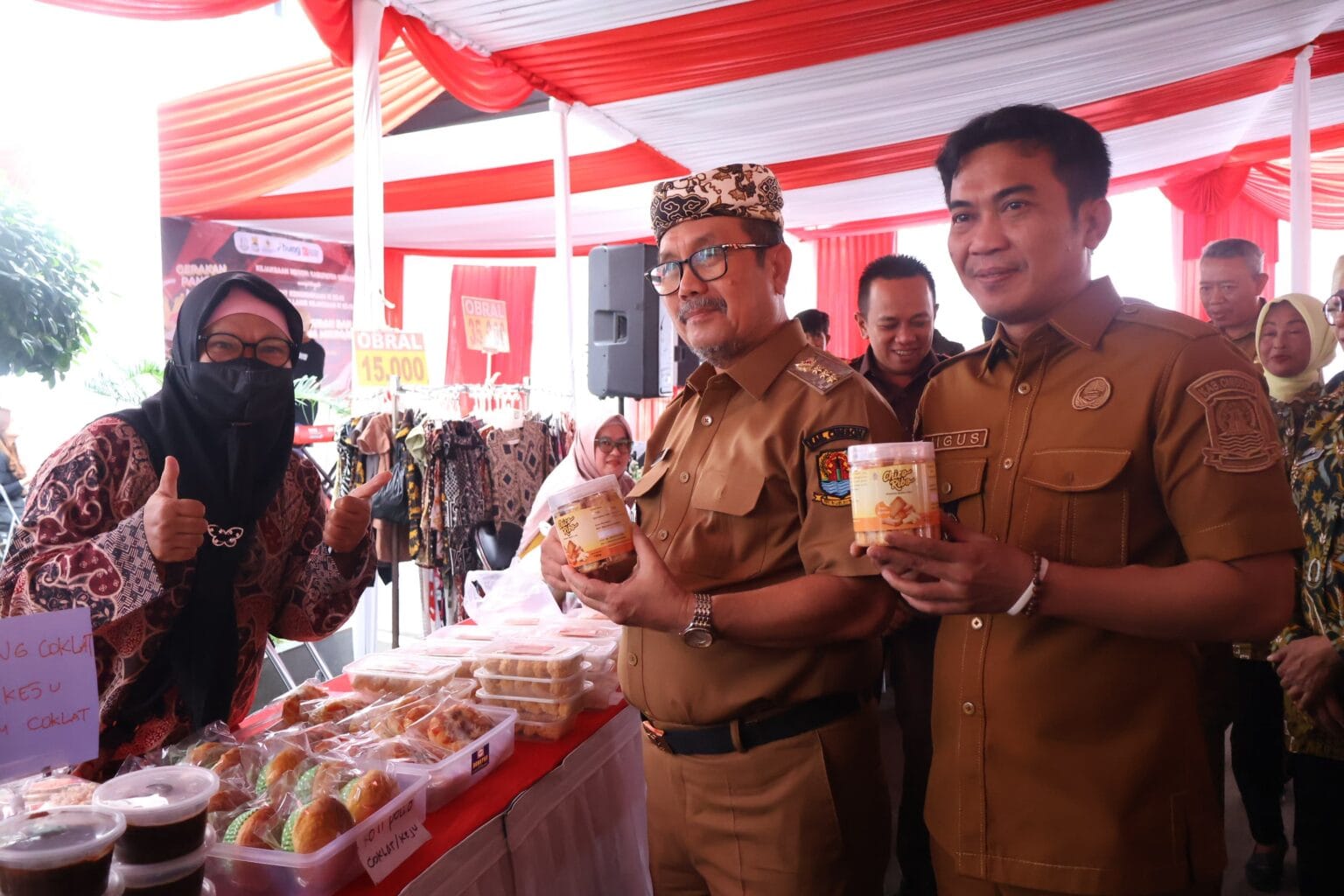 Bupati Imron: Bazar Murah Bantu Jaga Daya Beli Warga