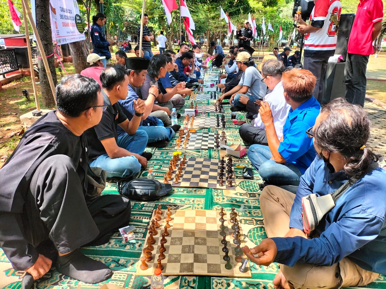 Turnamen Catur SMSI Indramayu Cup Meriahkan HUT RI ke-80, Almak Sabet Juara Pertama