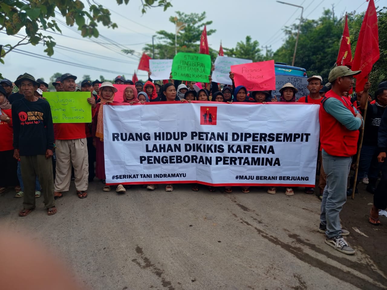 Ribuan Massa Serikat Tani Indramayu Geruduk Pertamina EP Field Jatibarang