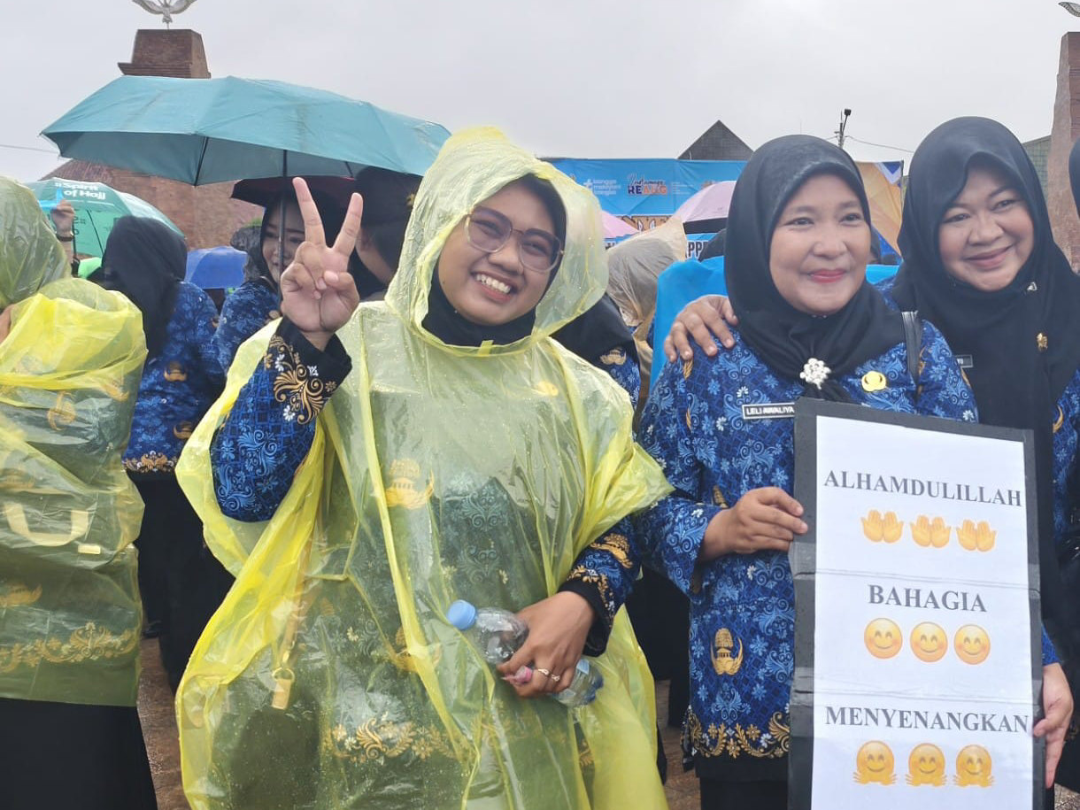 Siska Wahyuni dan Ribuan Guru Lain Menangis Haru Saat SK PPPK Diserahkan